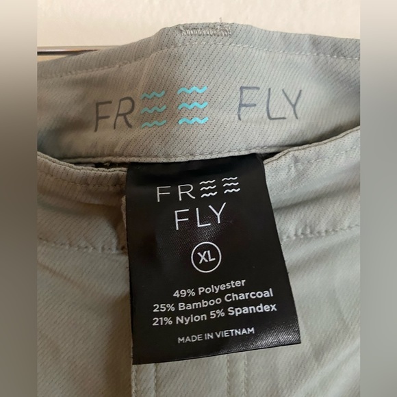 *Like New* Men’s Tradewind Free Fly Short - Picture 2 of 5